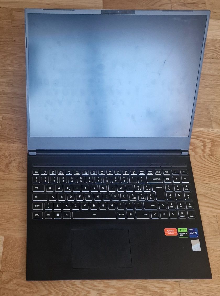 Laptop Gaming XMG Neo 16 E23 13900HX 96GB DDR5 RTX 4080 1TB 240Hz
