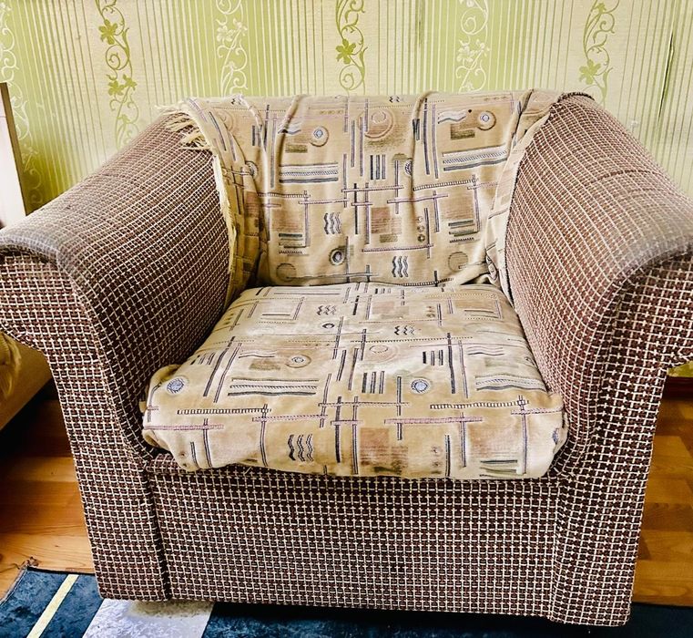 Кресло 2 штуки .