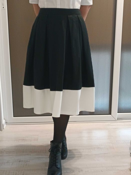 Черно - бяла пола