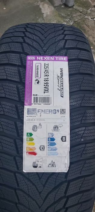 Гуми  NEXEN зимни. 4броя   225/45/18