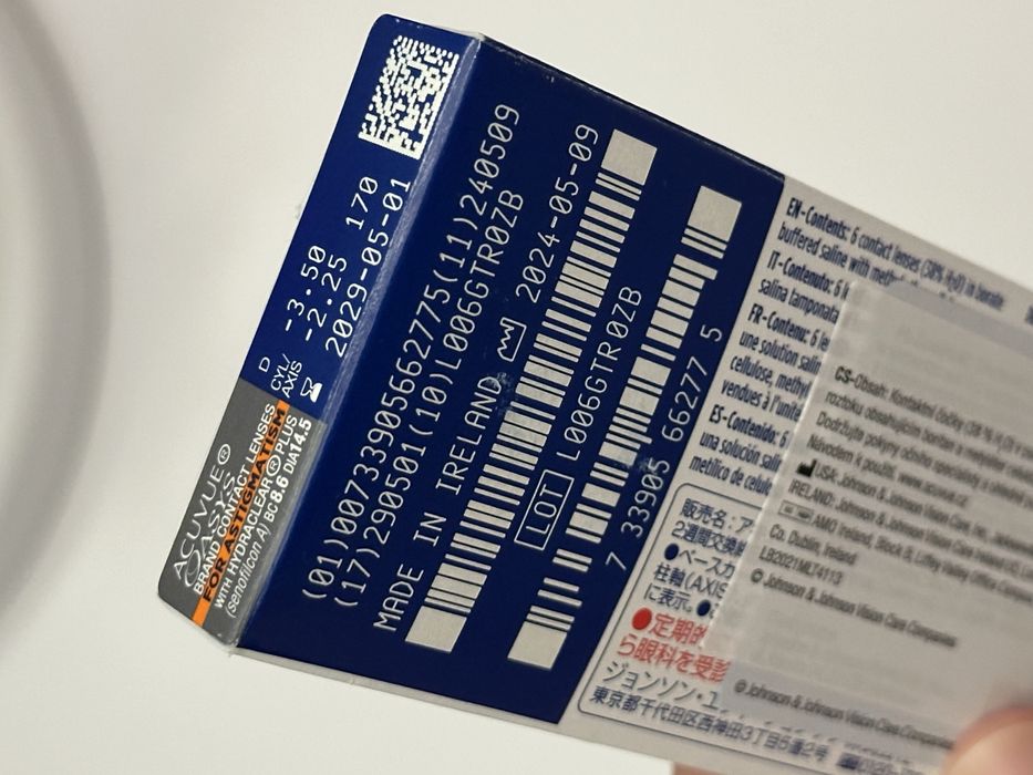 Контактни лещи за астигматизъм Acuvue Oasys