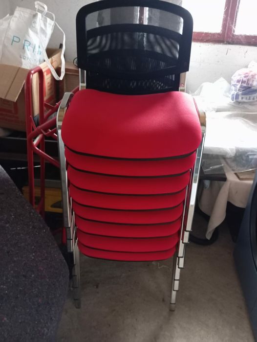 Vand  8 scaune ca si noi ,import Germania