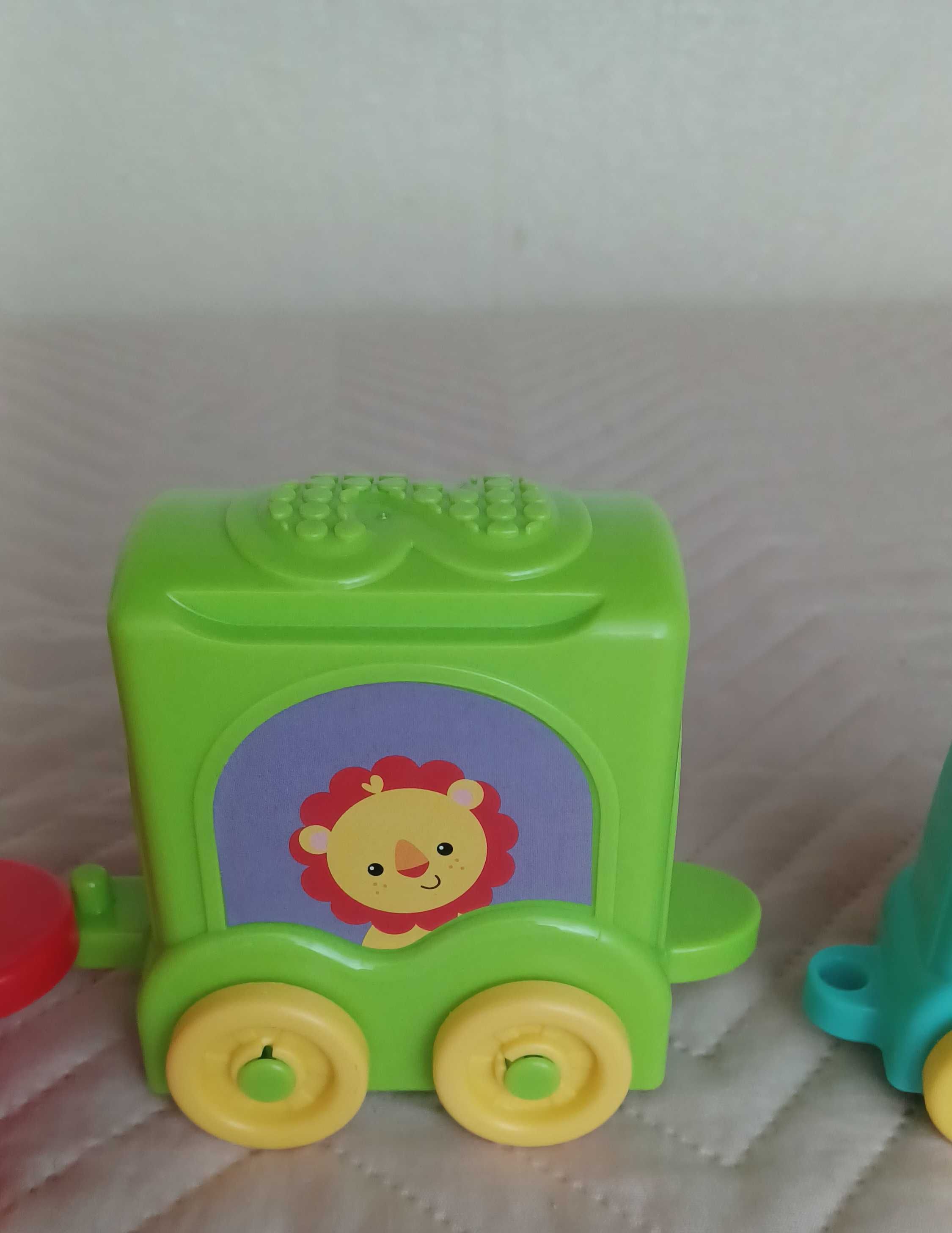 Лот Fisher Price,лъвче и влакче