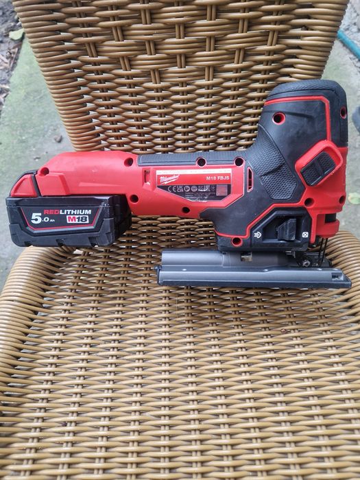 Pendular Milwauke M18 FBJS