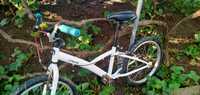 Bicicleta btwin alb 22 inch