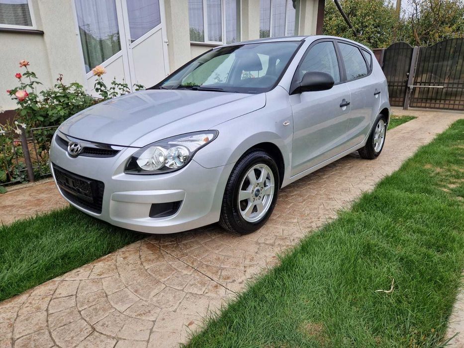 Hyundai i30 1.4 Benzina 110 Cp 2009