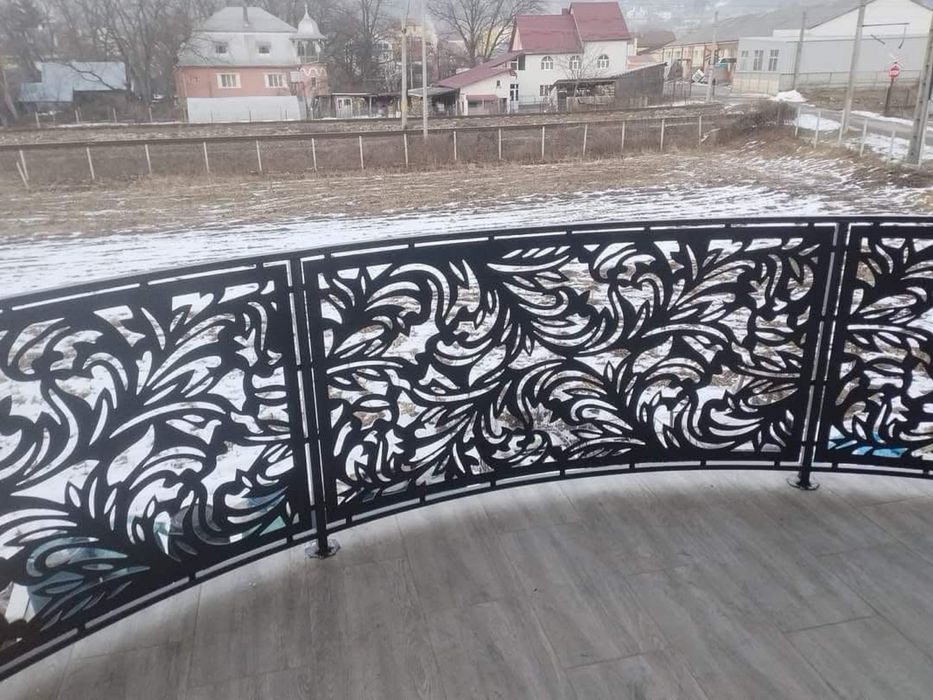 porti si garduri pe comanda