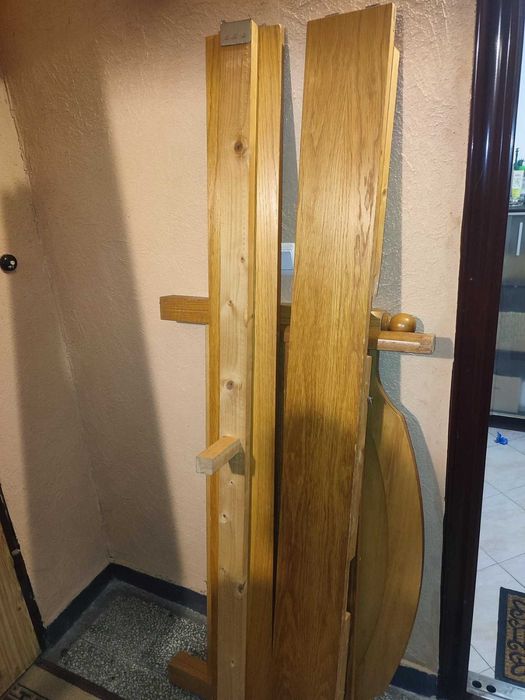 Легло от масивно дърво с размери 114/190см и подматрачна рамка