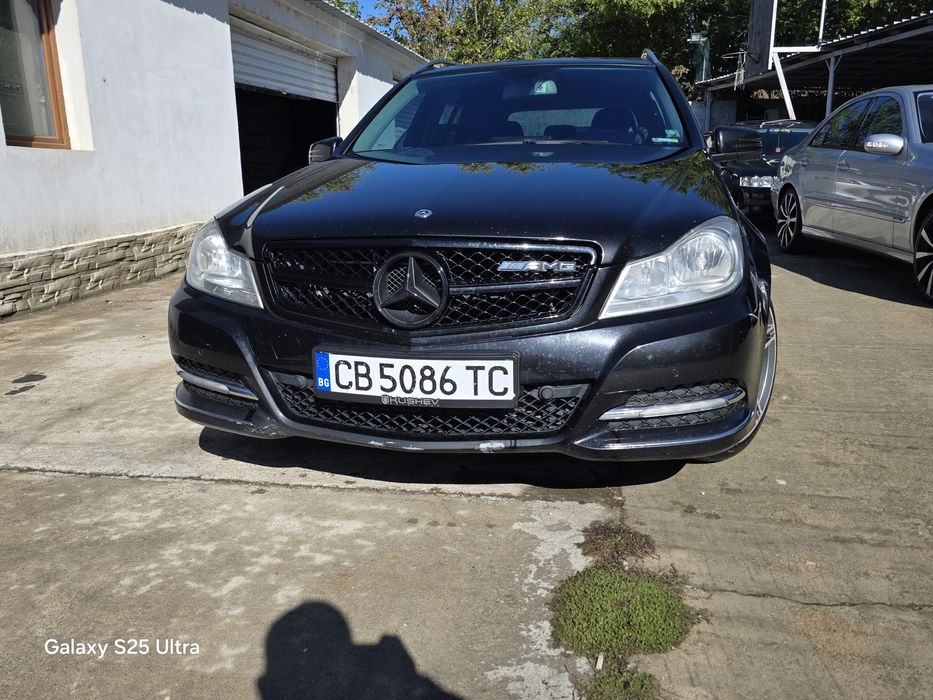 Продава се Mercedes C180
