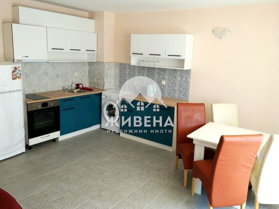 Продавам обзаведен 3-стаен апартамент, с.Кранево, площ 71 кв.м
