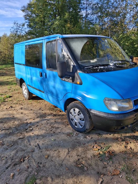 Vând Ford tranzit