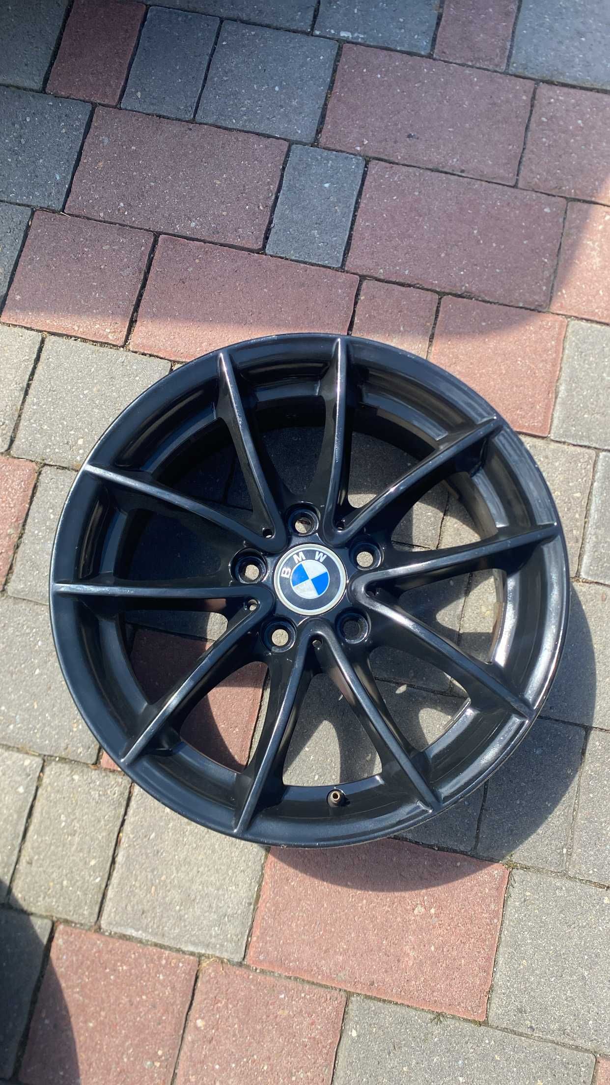 Vand Jante BMW pe 17' cauciucuri de vara