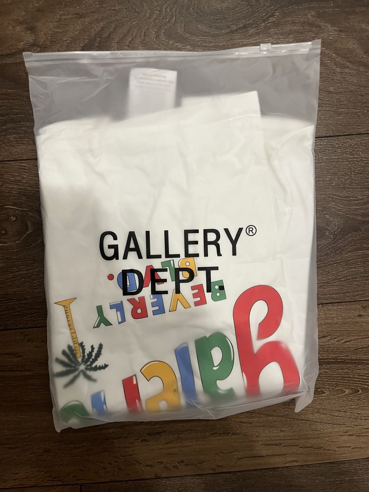 Gallery Dept тениска