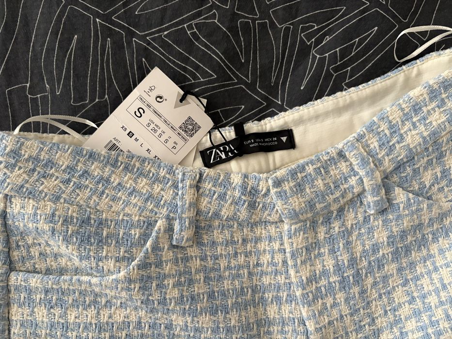 Къс панталон Zara