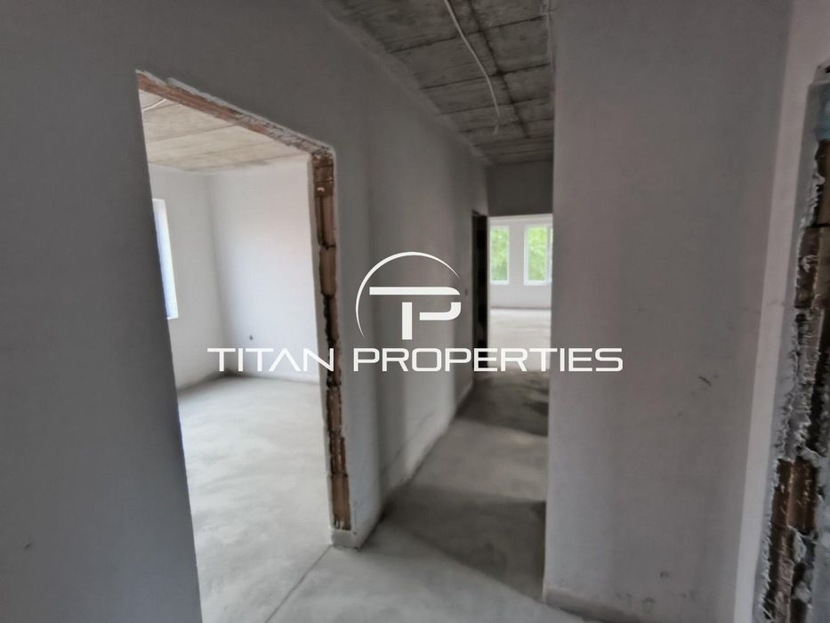 Тристаен апартамент в кв. Беломорски