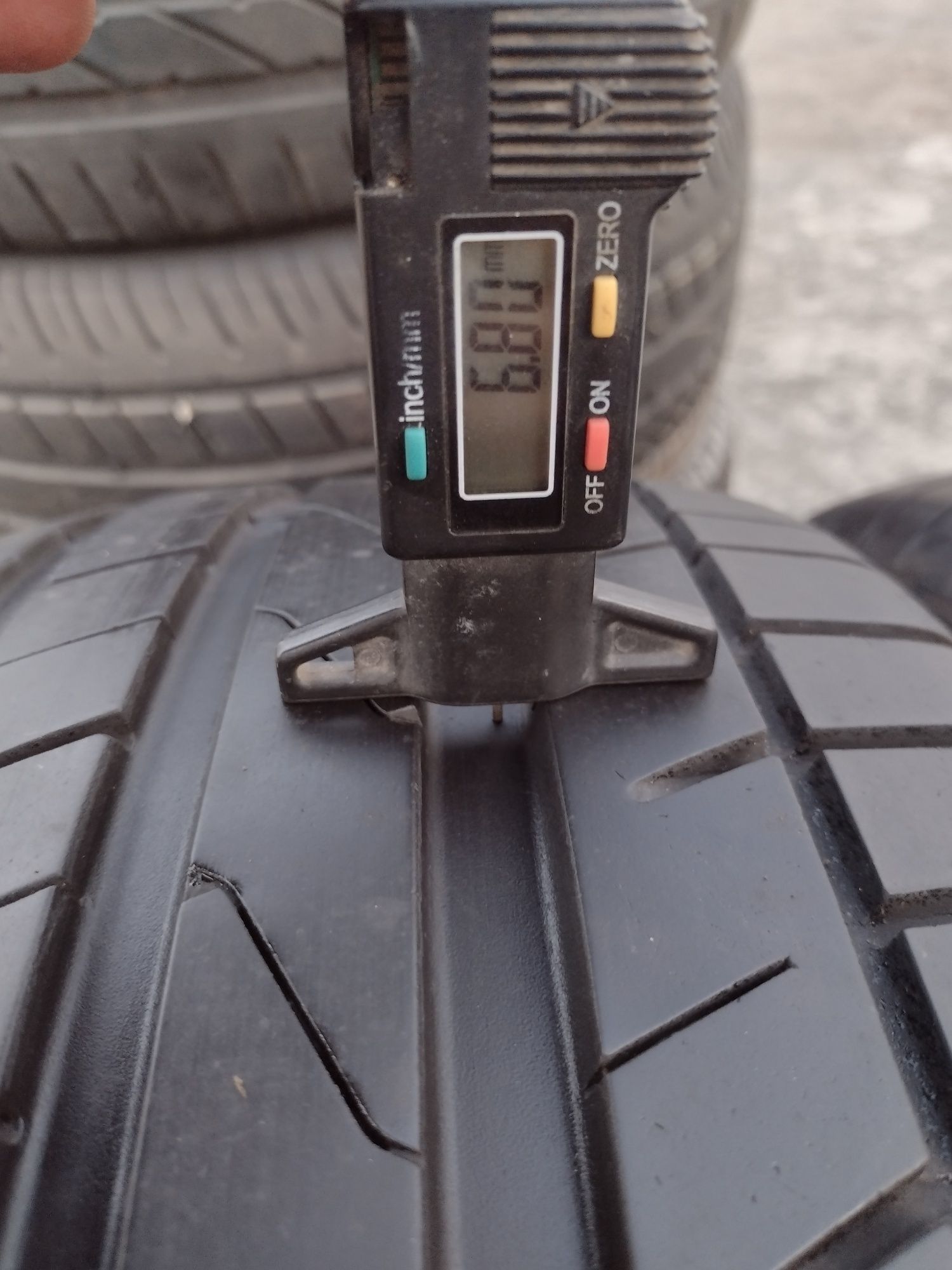 Перфектни 2бр.235/45/19 Petlas dot4222