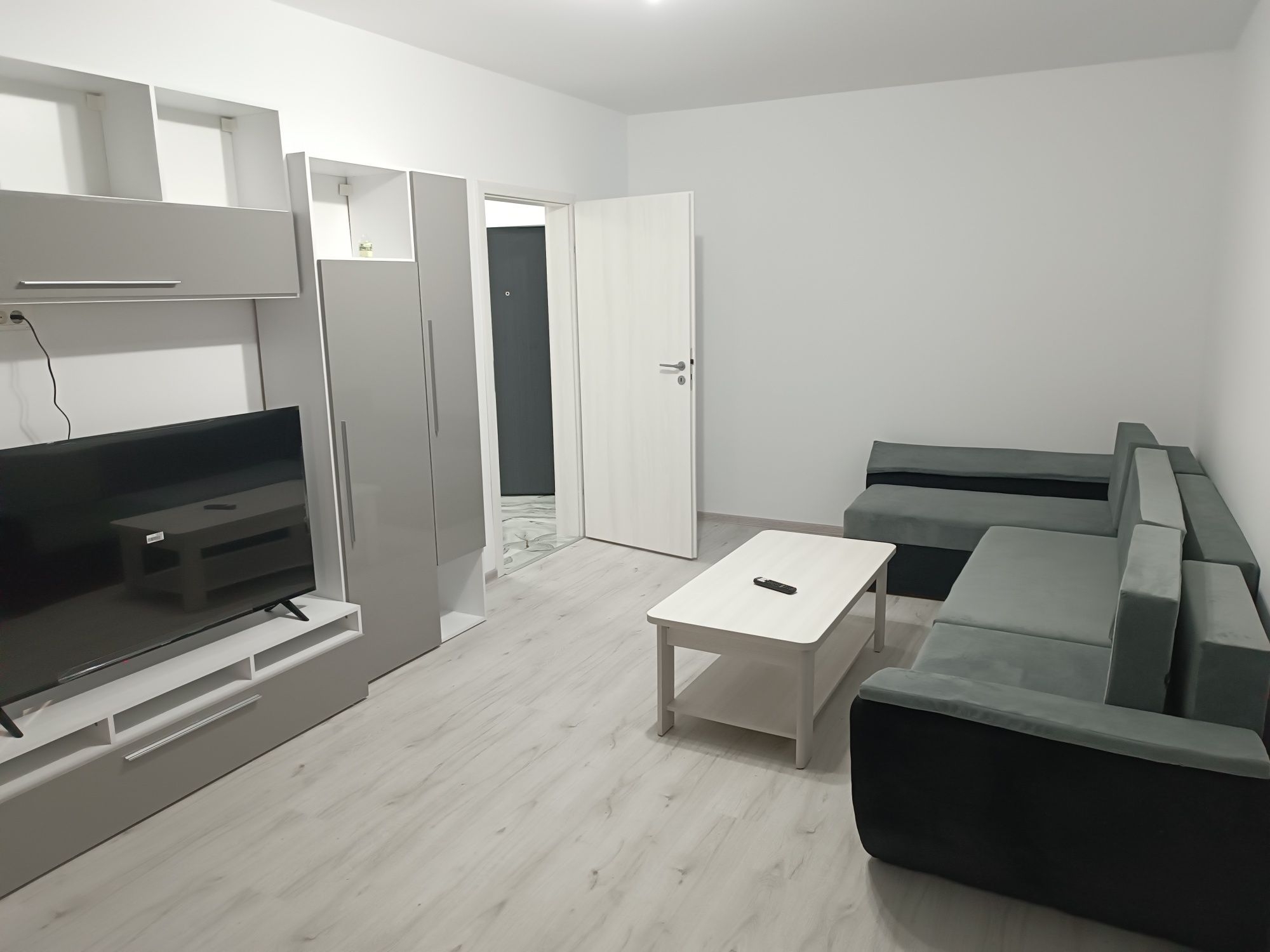 Ap 2 camere Grand Kristal mobilat,utilat cu parcare, prima inchiriere