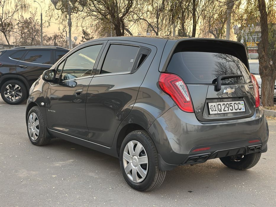 spark sotiladi tozza kiraska metan gaz 110000 km 2019 yil