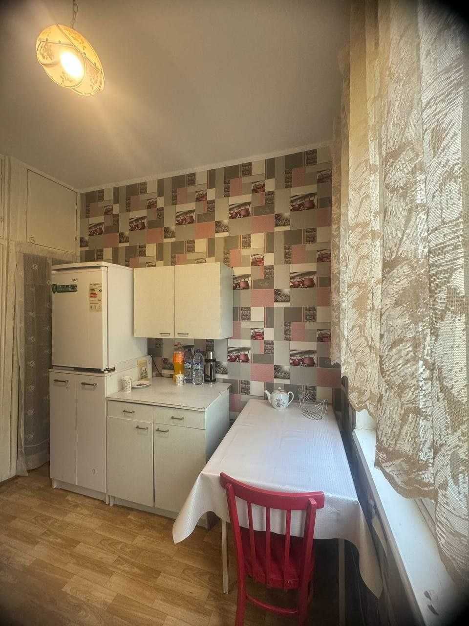 Сдаётся квартира Юнусабад 15 квартал, ориентир Арбат, 1-ком, 42 кв.м.
