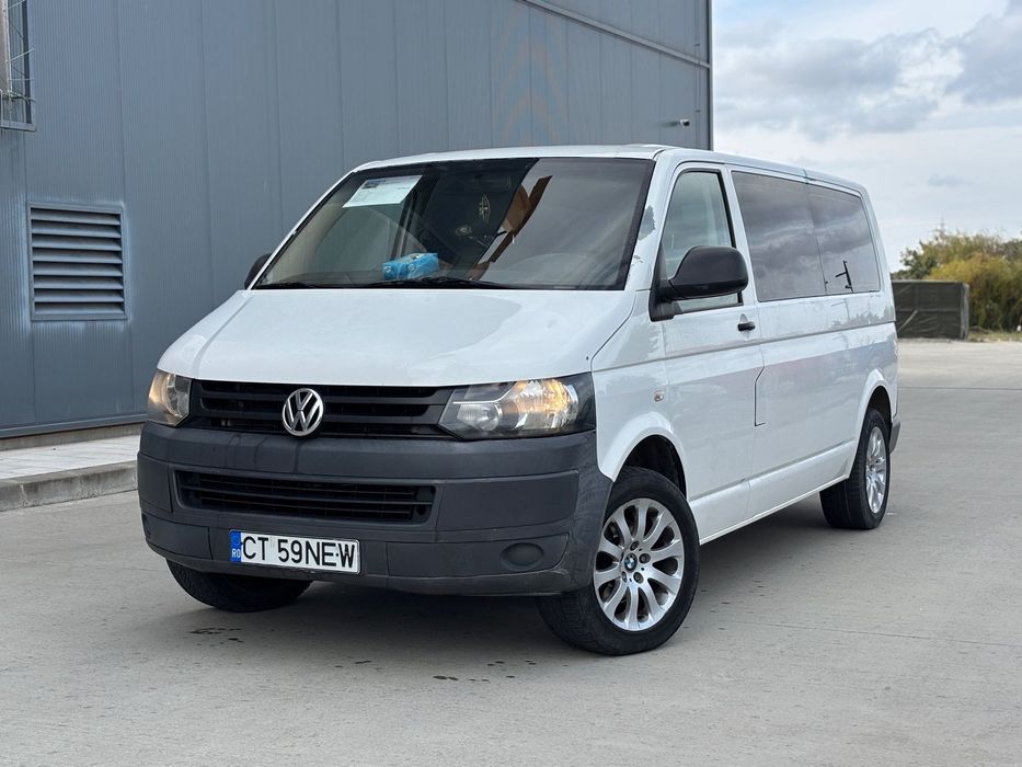 Volkswagen Transporter 8+1 Locuri/AC