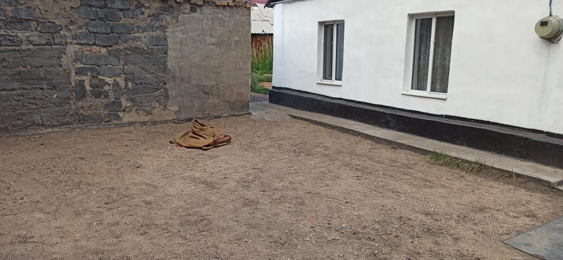 Продаётся дом в районе хмк