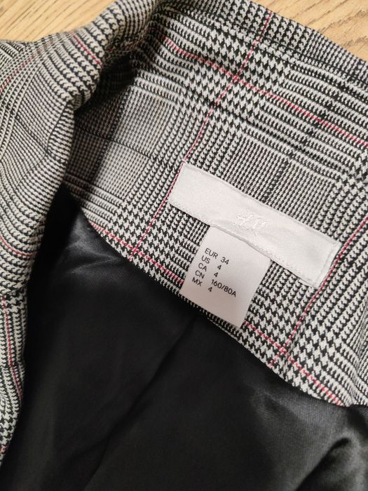 H&M, rr.34. Чисто ново! Цена 25 лв.