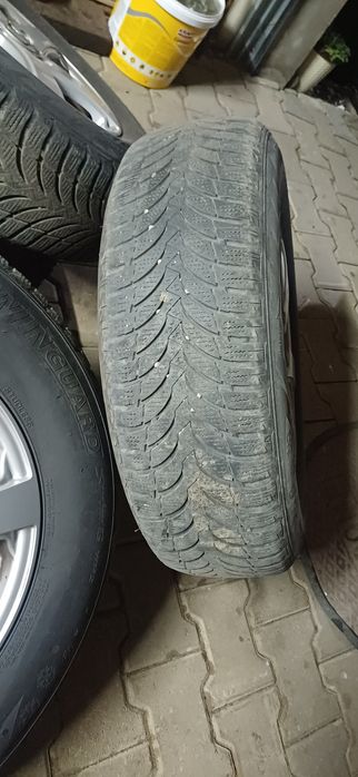 Jante de aluminiu cu tot cu cauciucuri!