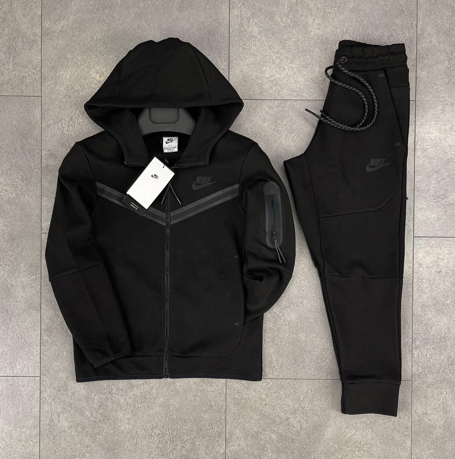 Детски екипи Nike Tech Fleece РЕАЛНИ ДЖОБОВЕ