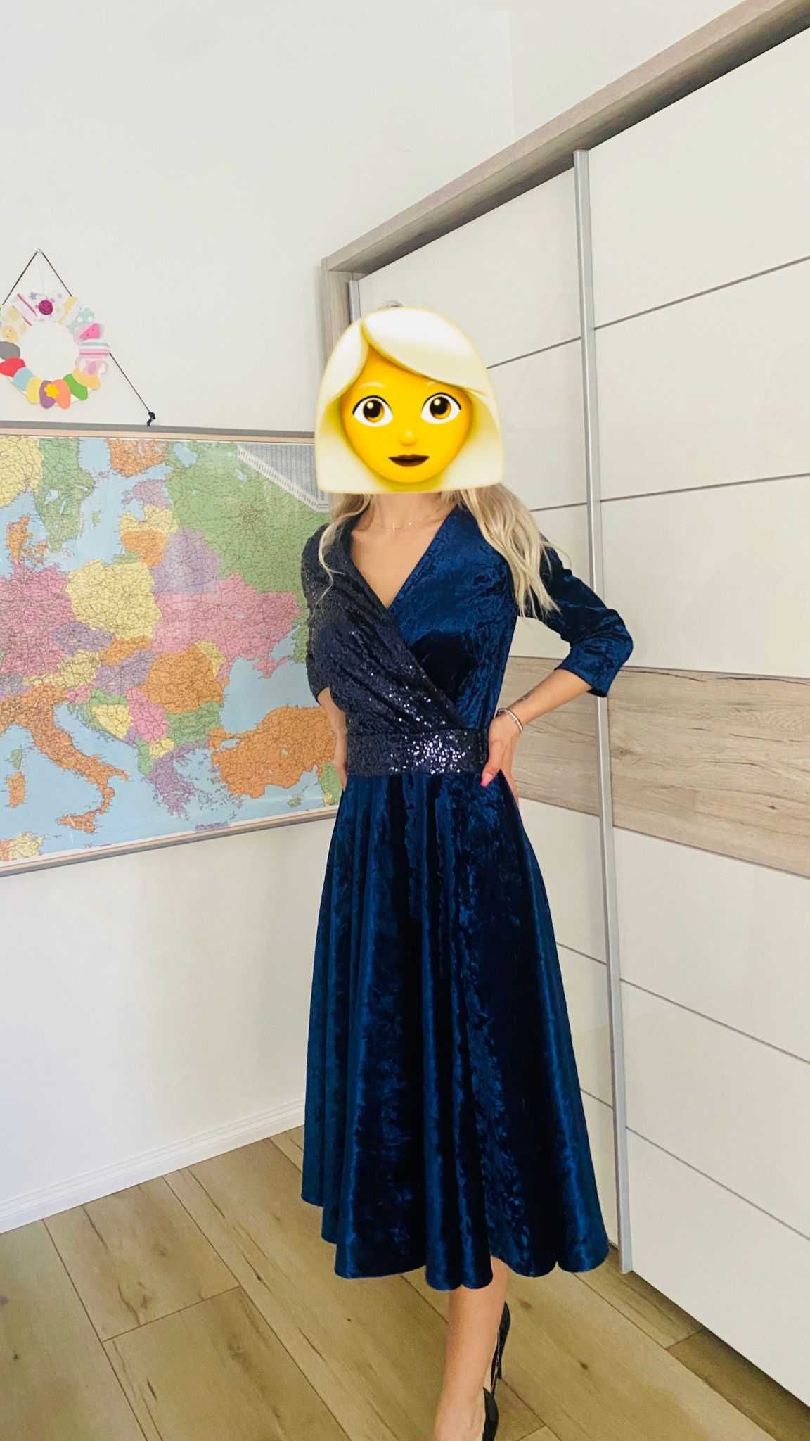 Rochie de catifea cu paiete