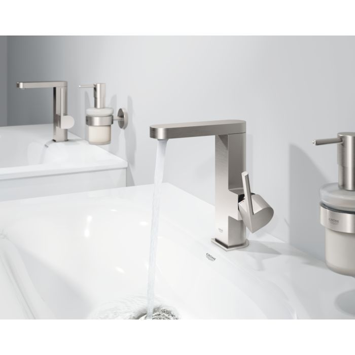 Смесител за мивка Grohe Plus хромирано покритие Grohe long life
