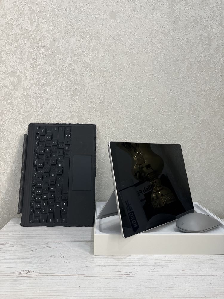 Microsoft surface pro 5