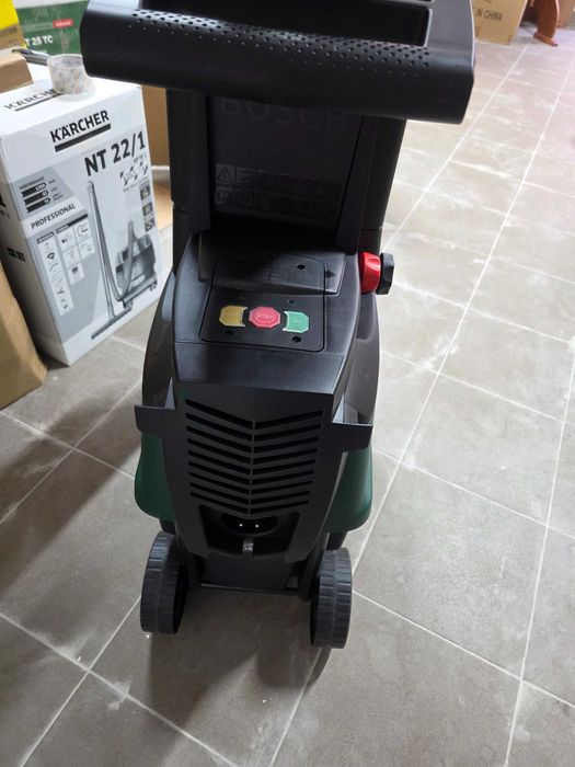 Bosch AXT 25 TC tocator de gradina electric 230 V