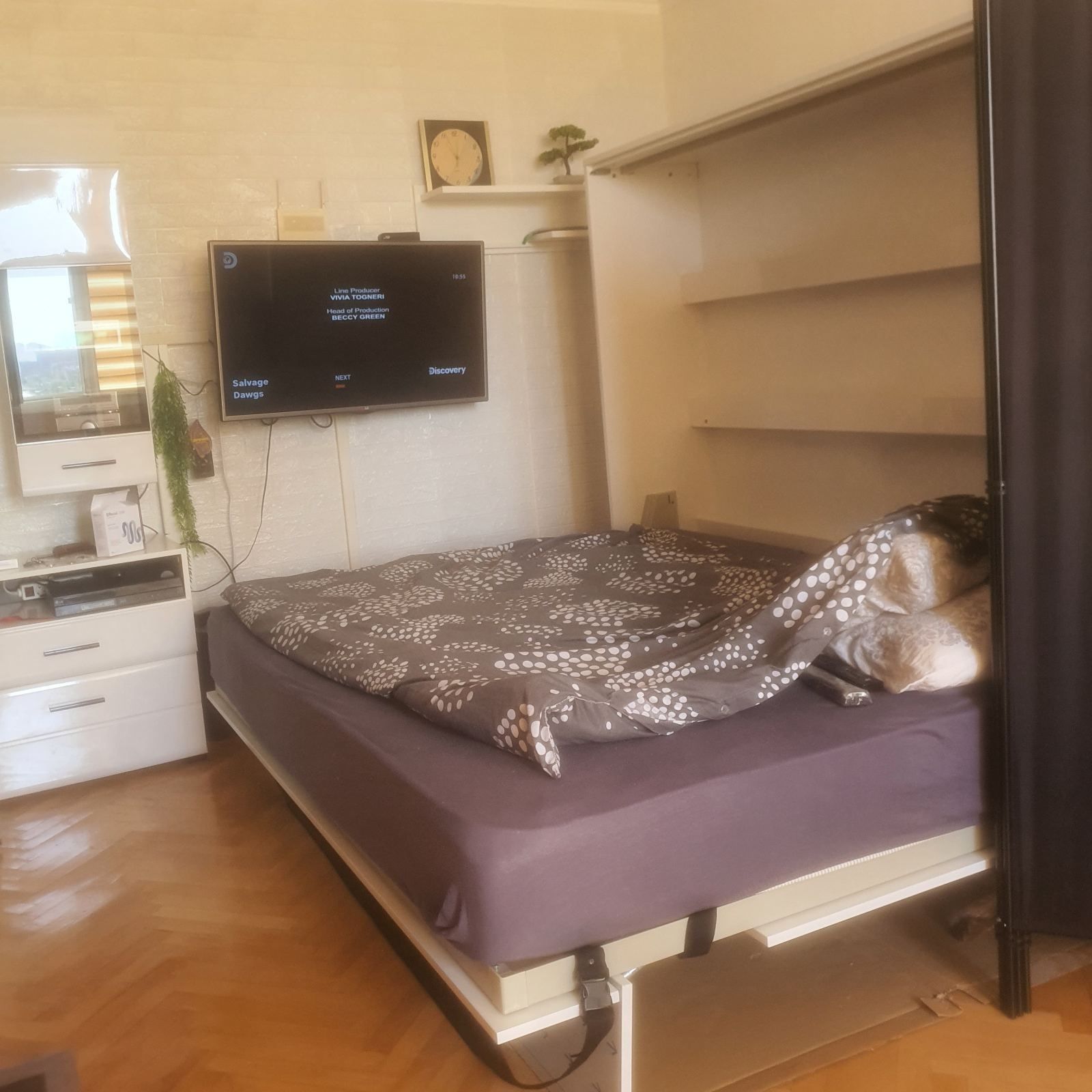 Луксозна падаща спалня