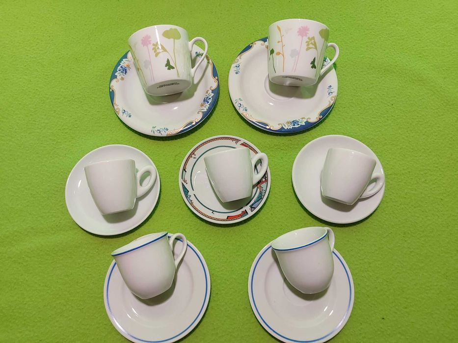 Cescute pentru cafea cu farfurii, buc = 7