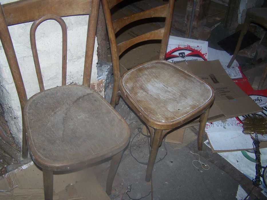 vand scaune curbate si tabureti