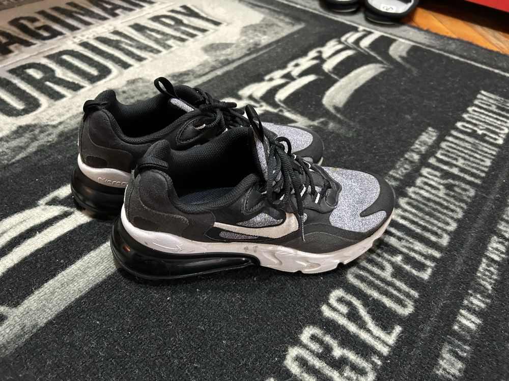 Маратонки на Nike 36