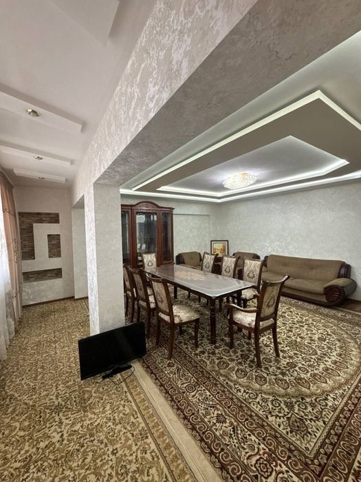 Labzakda ijaraga 3 xonali kvartira beriladi