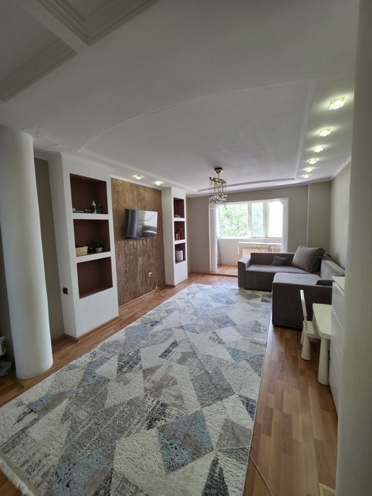 Продам квартиру  3 комнаты