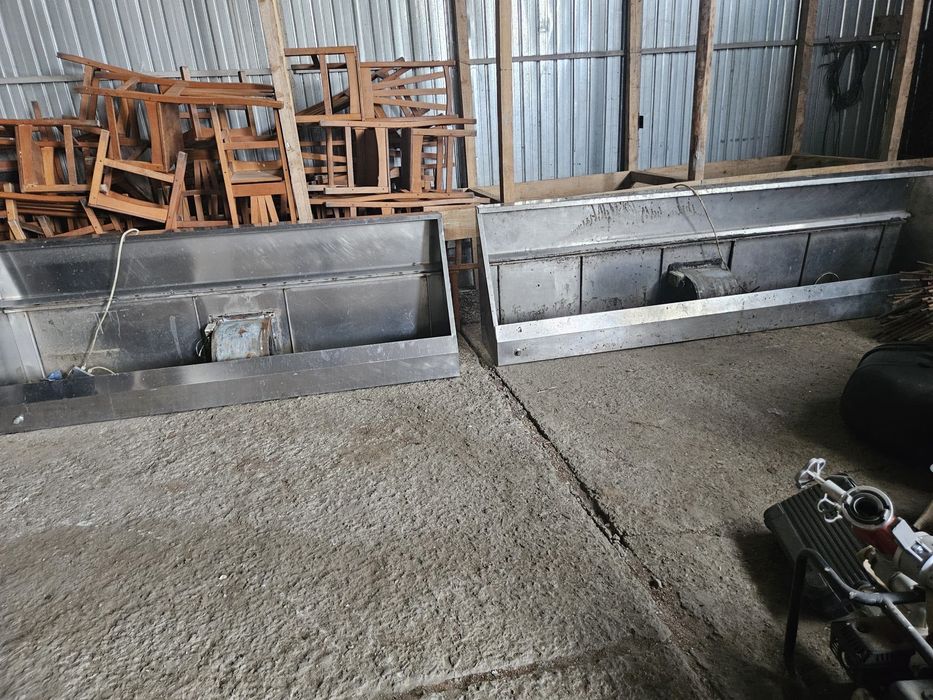 Vând 2 hote bucătărie restaurant