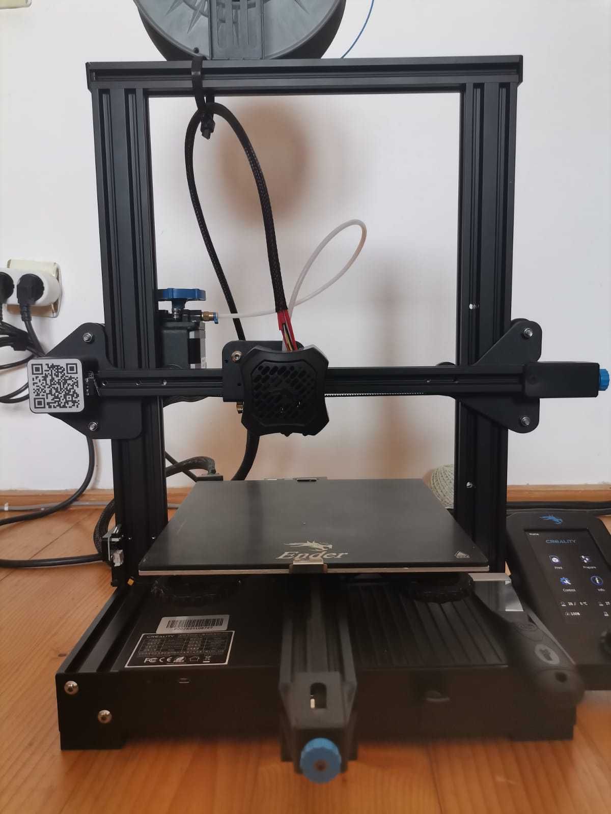 Imprimanta 3d Ender 3v2