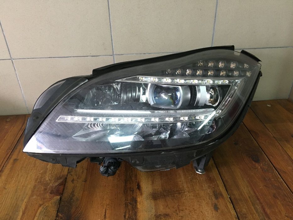 Mercedes Cls W218 far full led stanga dreapta faruri intelligent ils