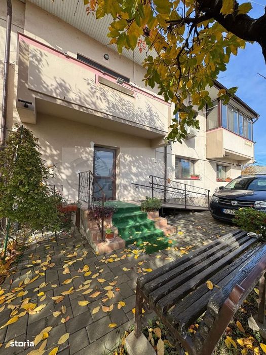 Spațiu 300mp + curte - parter, vizibilitate excelenta - CUG - 3.000€