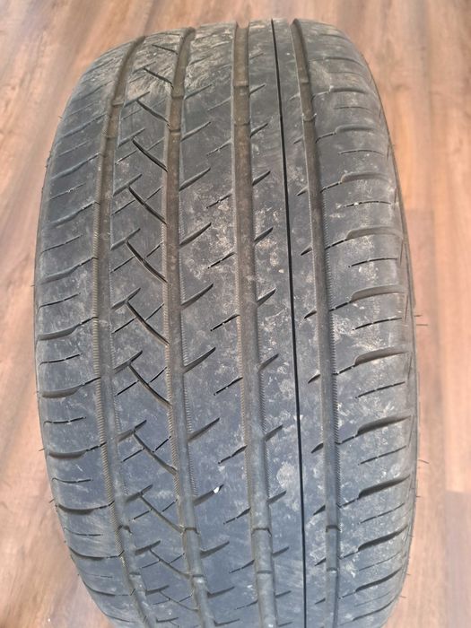 Vand 4 cauciucuri vară folosite doar 1 sezon