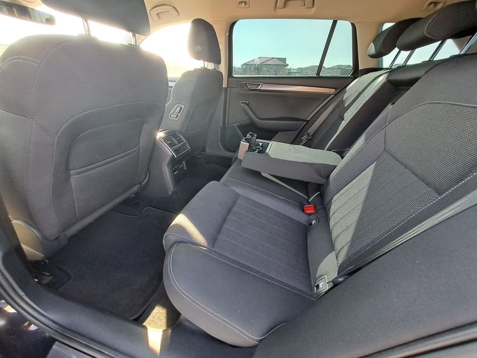 Vând Skoda SUPERB 2020