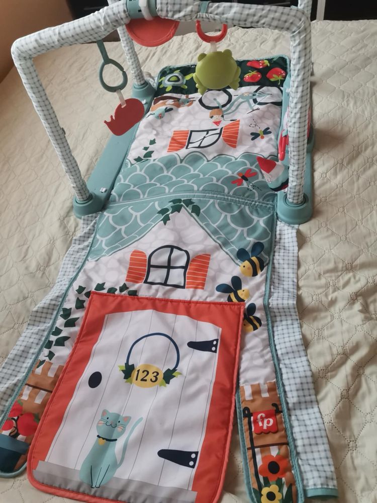 Активна гимнастика 3в1 Fisher Price, пълзи и играй