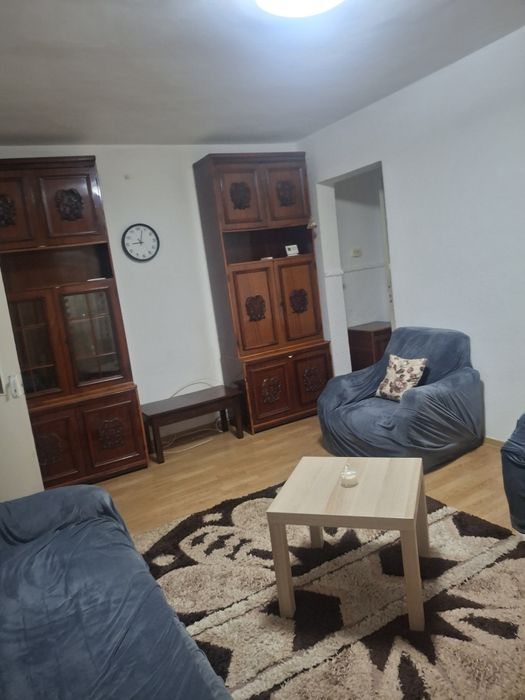 Apartament de inchiriat