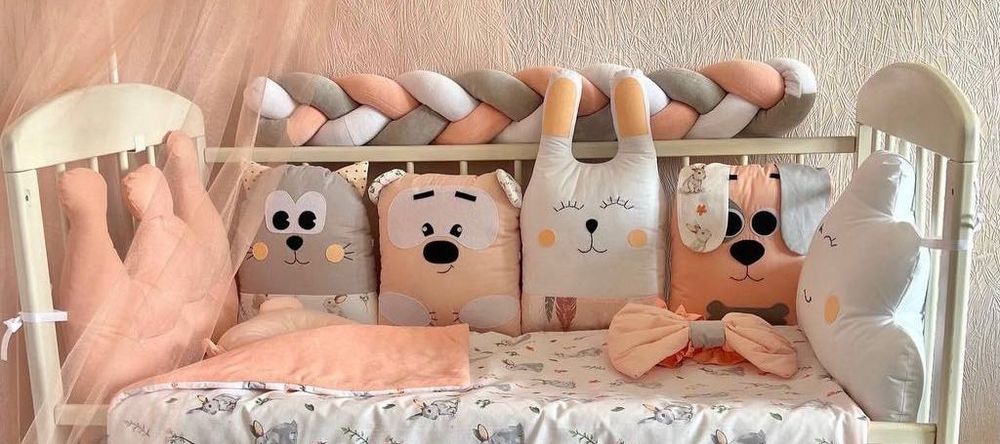 Animăluțe vesele pentru pătuț de copil