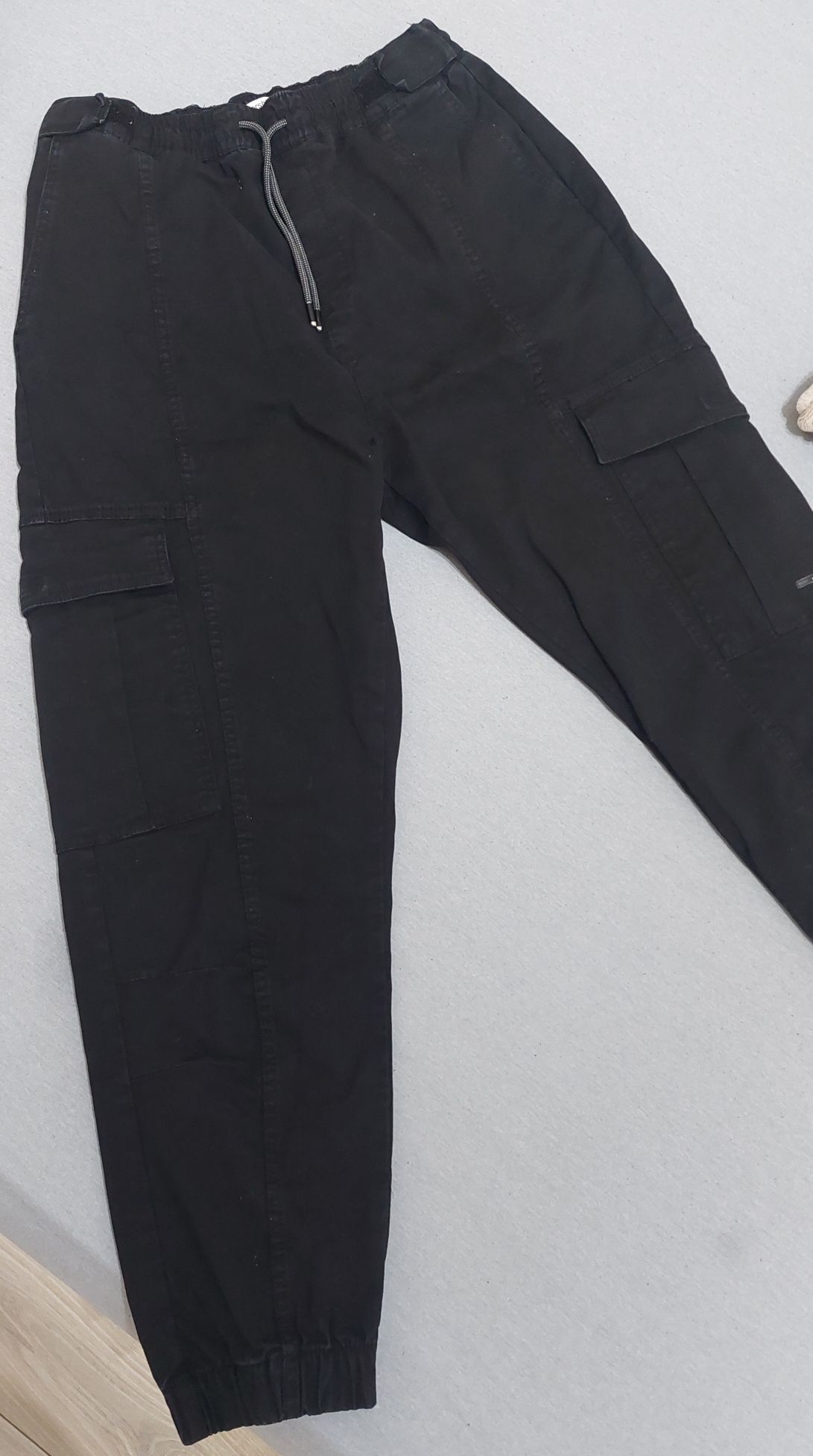 Карго панталон bershka