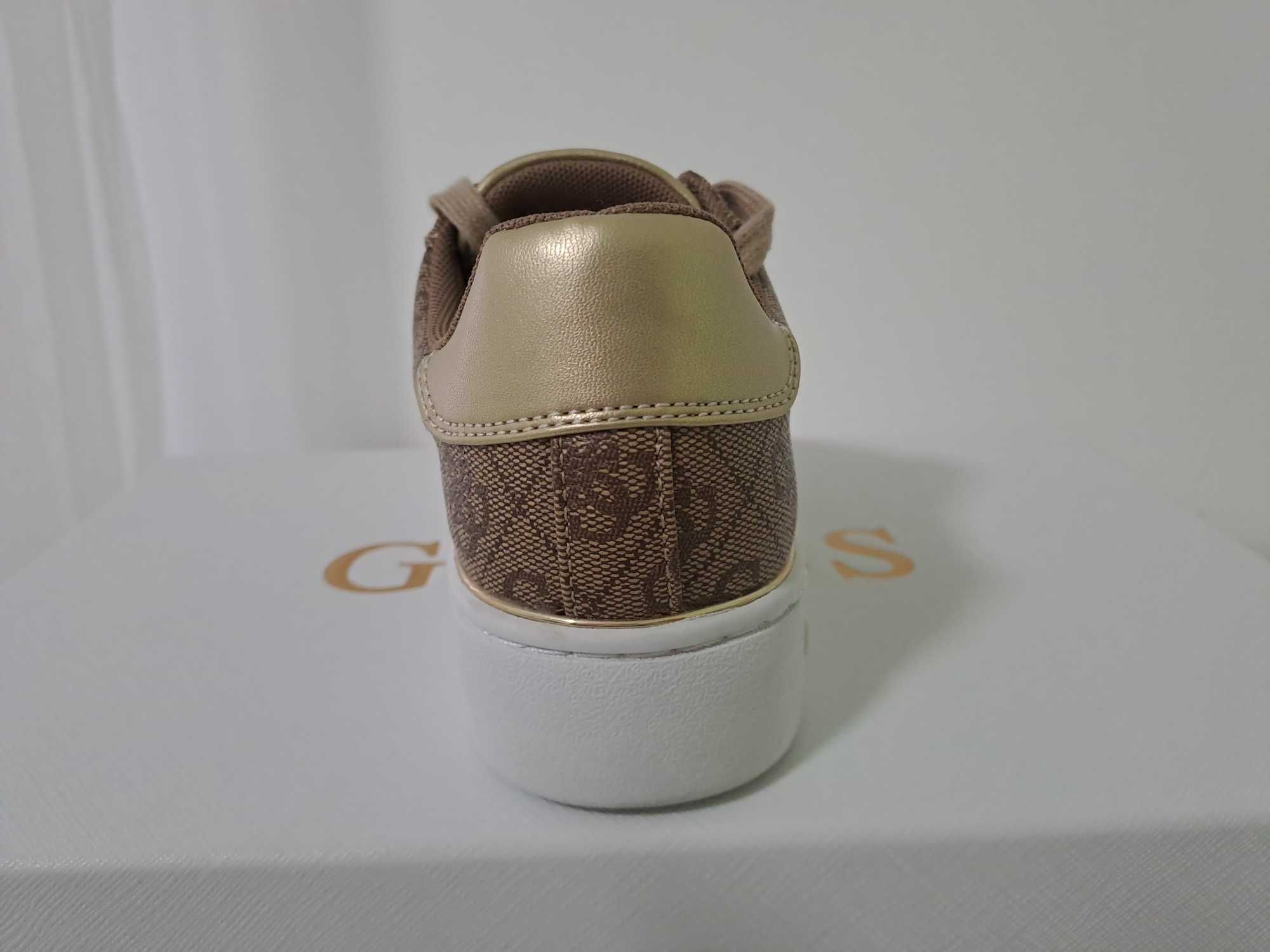 Дамски спортни обувки GUESS 35 размер