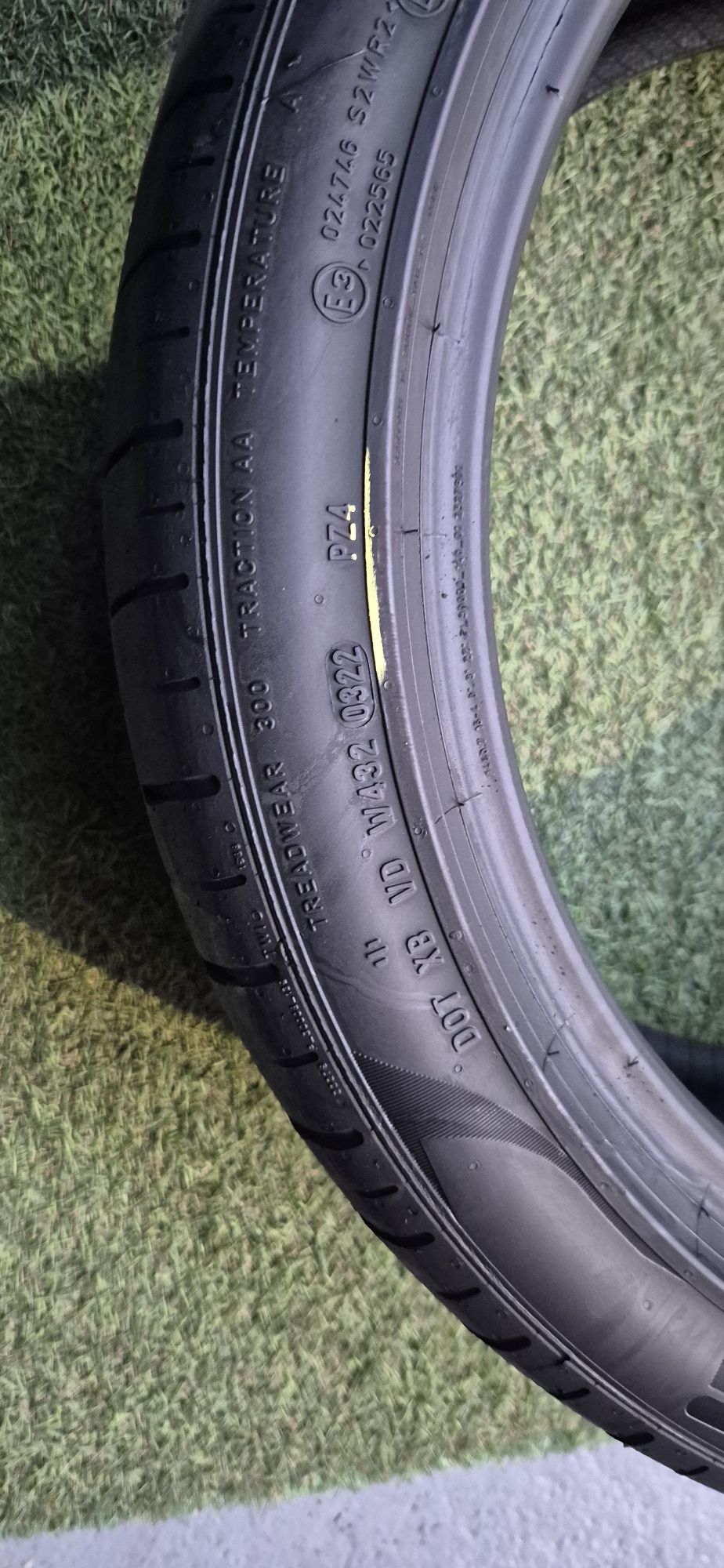 245 40 18 Pirelli